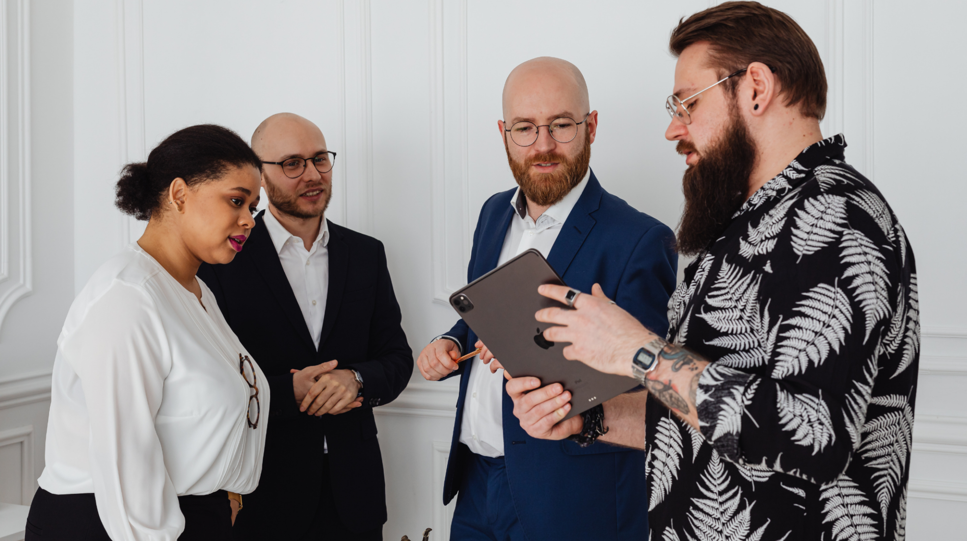 Airline sales and revenue teams collaborating using real-time automation tools